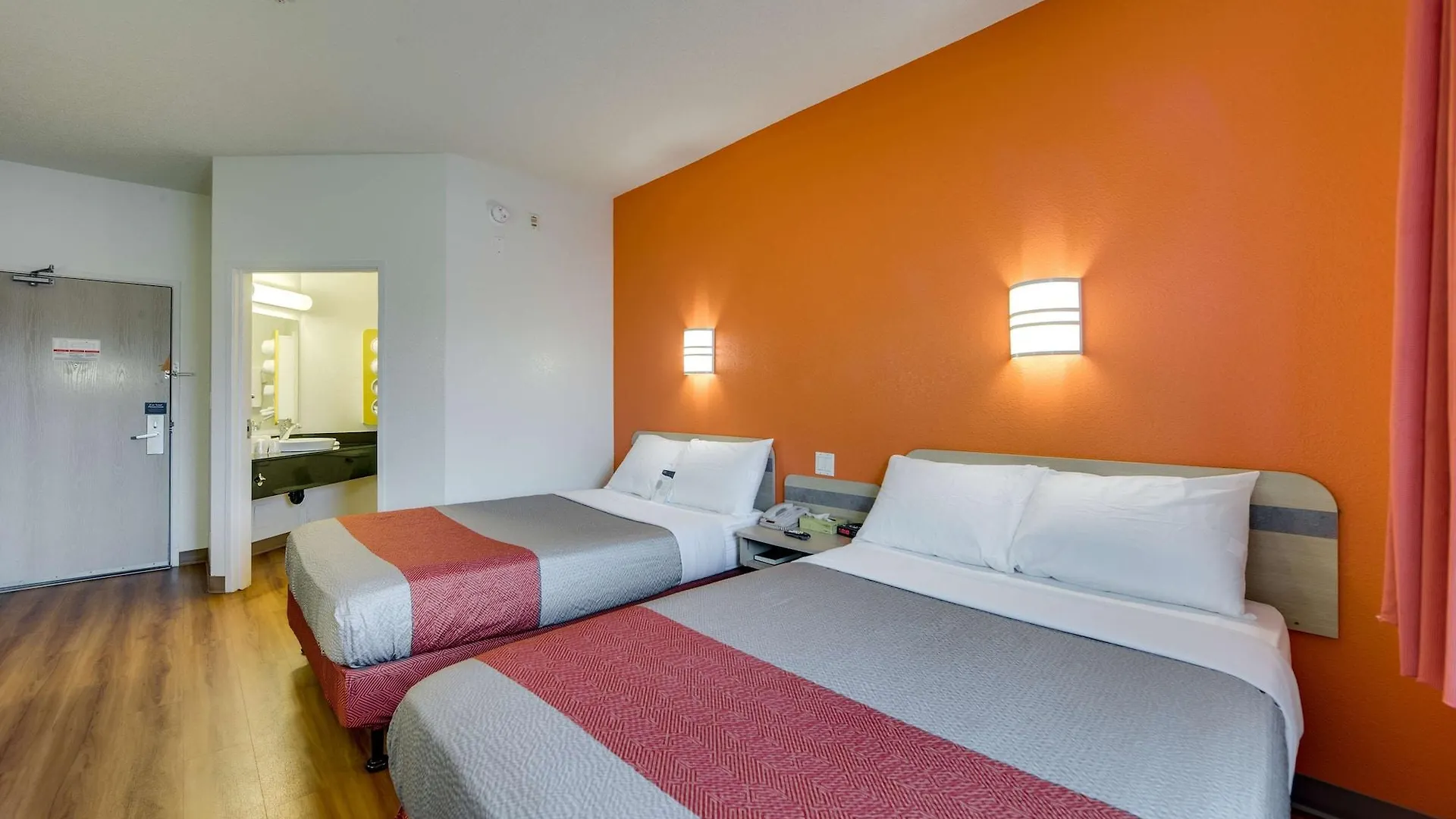Motel 6-Brampton, On - Toronto فندق برامبتون