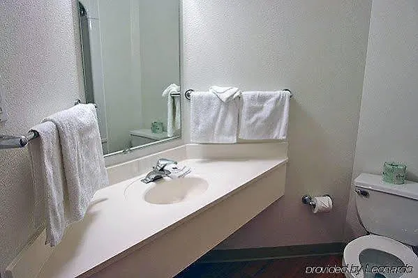 Motel 6-Brampton, On - Toronto